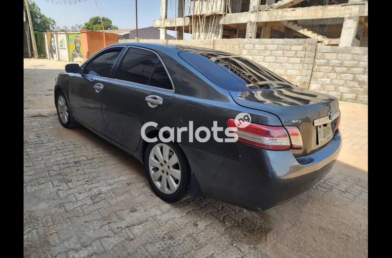 Used Toyota Camry 2009