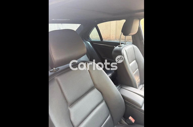 2012 MERCEDES BENZ C300 for sale in Garki, FCT - photo 5 of 6