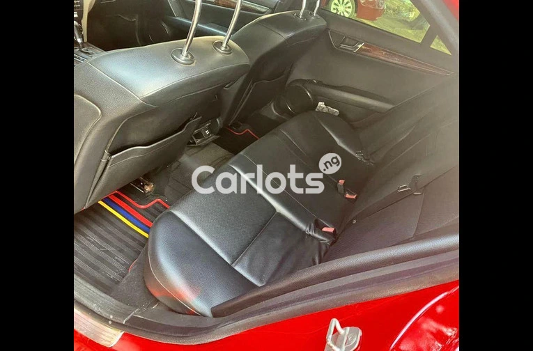 2012 MERCEDES BENZ C300 - 5/6