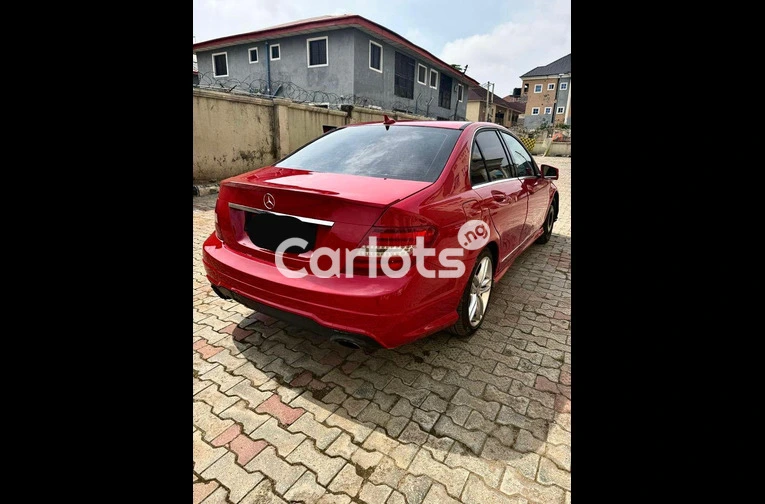 2012 MERCEDES BENZ C300 for sale in Abuja, FCT - thumbnail 6