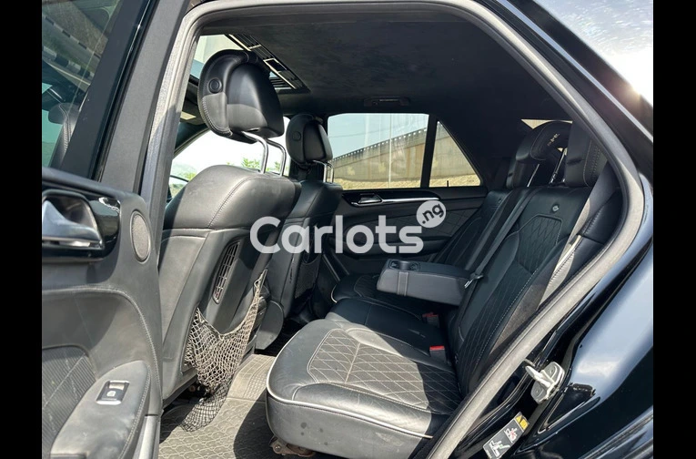 CLEAN 2014 MERCEDES ML350 - 3/6