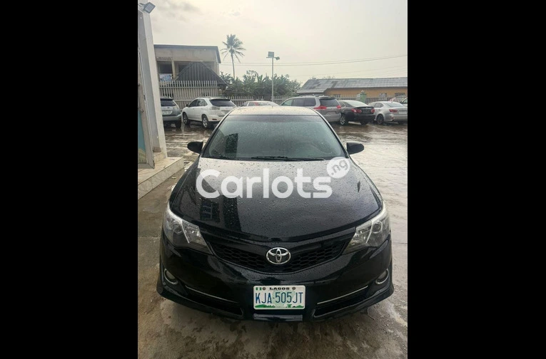BRIEFLY DRIVEN 2013 TOYOTA CAMRY SE for sale in Surulere, Lagos - thumbnail 6