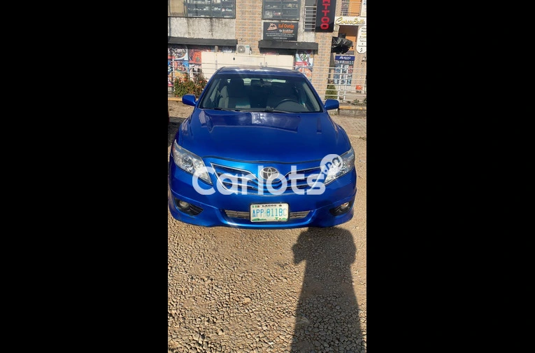Used 2010 Toyota Camry - 2/7