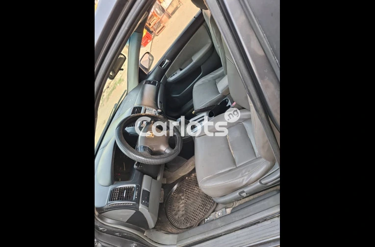 Nigerian Used 2006 Honda Accord DC for sale in Abuja, FCT - thumbnail 3