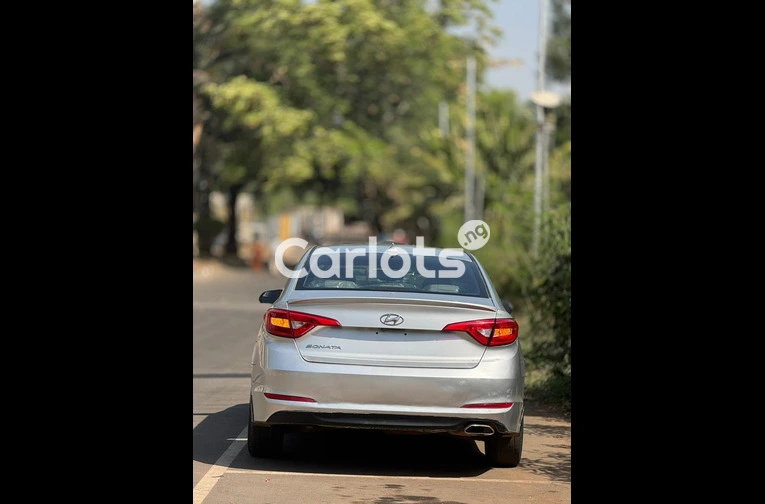 Foreign Used 2015 Hyundai Sonata for sale in Abuja, FCT - thumbnail 2