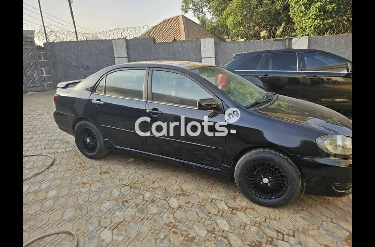 Foreign used standard 2004 Toyota Corolla for sale in Abuja, FCT - photo 3 of 5