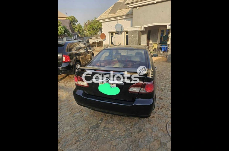 Foreign used standard 2004 Toyota Corolla for sale in Abuja, FCT - photo 4 of 5