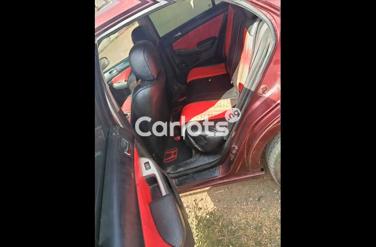 Honda accord DC 2006 Model - 4/5