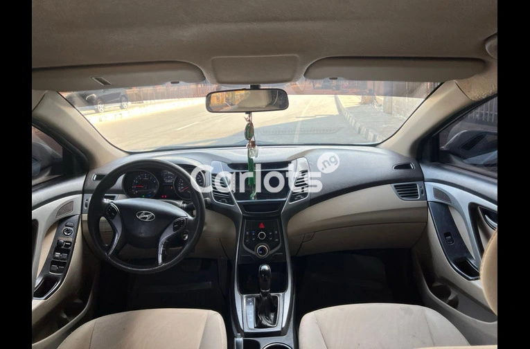 Nigerian Used 2012 HYUNDAI ELANTRA for sale in Kaduna - thumbnail 3