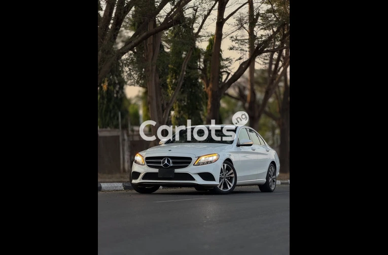 Foreign Used 2019 Mercedes Benz C300 for sale in Asokoro, FCT - thumbnail 3
