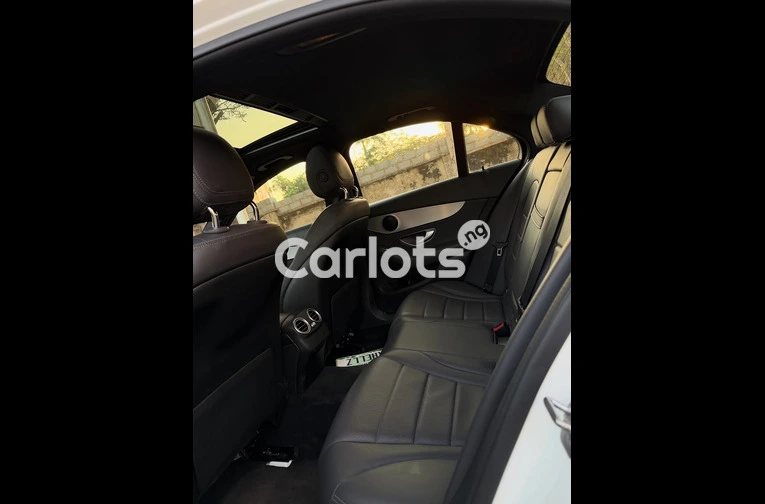 Foreign Used 2019 Mercedes Benz C300 for sale in Asokoro, FCT - thumbnail 4