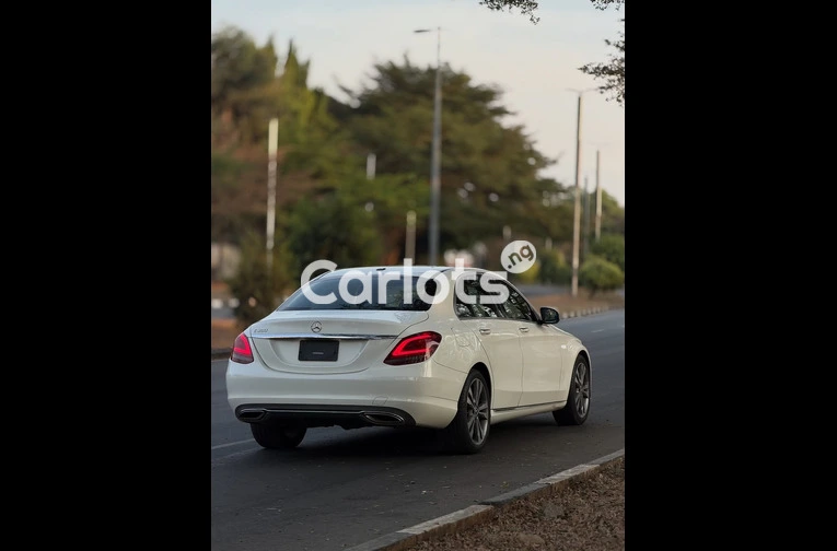 Foreign Used 2019 Mercedes Benz C300 for sale in Asokoro, FCT - thumbnail 6