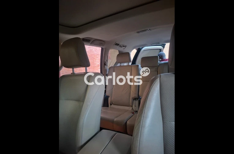 FOREIGN USED 2015 LEXUS GX460 PREMIUM EDITION for sale in Ikeja, Lagos - thumbnail 4