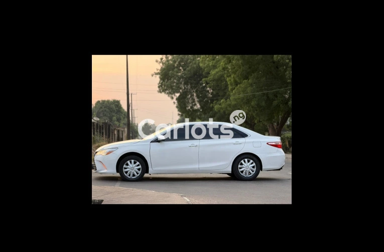 FOREIGN USED TOYOTA CAMRY 2015 MODEL for sale in Abuja, FCT - thumbnail 2