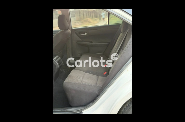 FOREIGN USED TOYOTA CAMRY 2015 MODEL - 5/7