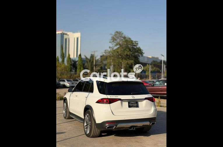 Foreign used Mercedes Benz GLE450 2019 model for sale in Abuja, FCT - photo 4 of 7