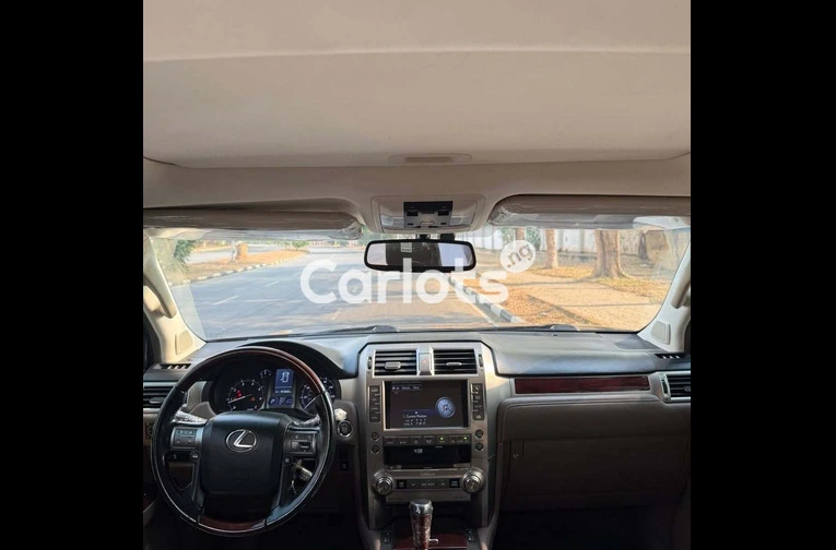 Sharp Deal 🚙 2017 Lexus GX460 – Clean Interior | Abuja for sale in Asokoro, FCT - thumbnail 4
