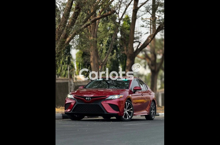 2019 Toyota Camry SE Foreign Used - 1/7