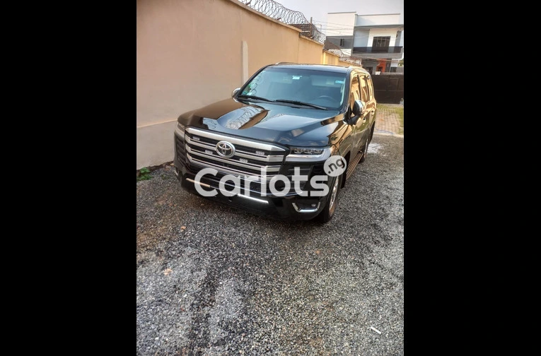 BOUGHT BRAND NEW 2016⬆️2023 TOYOTA LANDCRUISER VX - 1/7