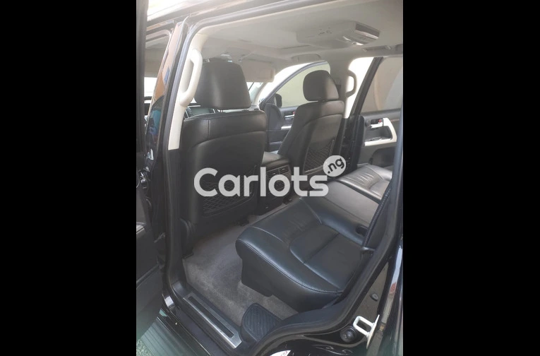 BOUGHT BRAND NEW 2016⬆️2023 TOYOTA LANDCRUISER VX for sale in Lagos, Lagos - photo 3 of 7