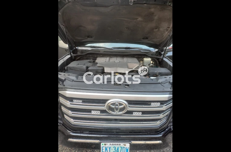 BOUGHT BRAND NEW 2016⬆️2023 TOYOTA LANDCRUISER VX for sale in Lagos, Lagos - thumbnail 5