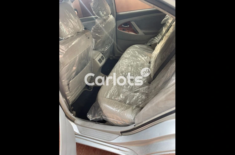TOKUNBO 2008 TOYOTA CAMRY FULL OPTION for sale in Oshodi, Lagos - thumbnail 3