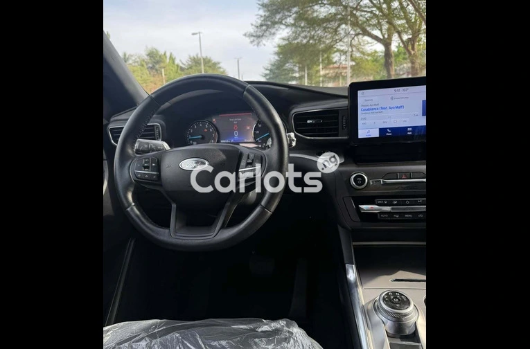 Foreign Used 2020  Ford Explorer SUV for sale in Asokoro, FCT - thumbnail 3