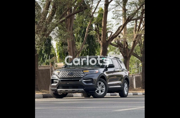 Foreign Used 2020  Ford Explorer SUV for sale in Asokoro, FCT - photo 4 of 7