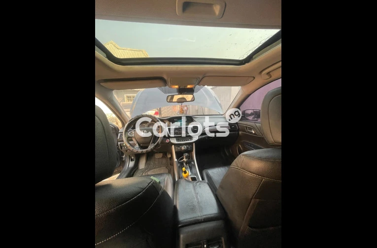 Registered 2017 Honda Accord for sale in Abuja, FCT - photo 2 of 7
