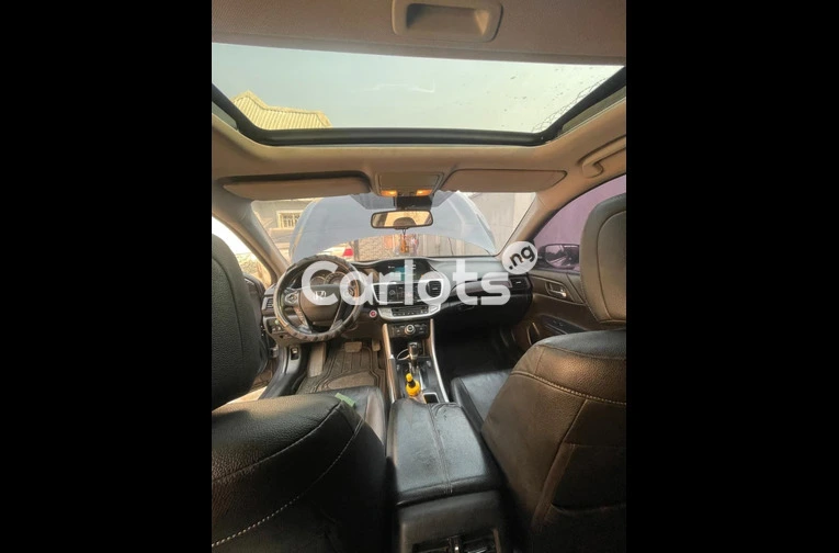 Registered 2017 Honda Accord - 2/7