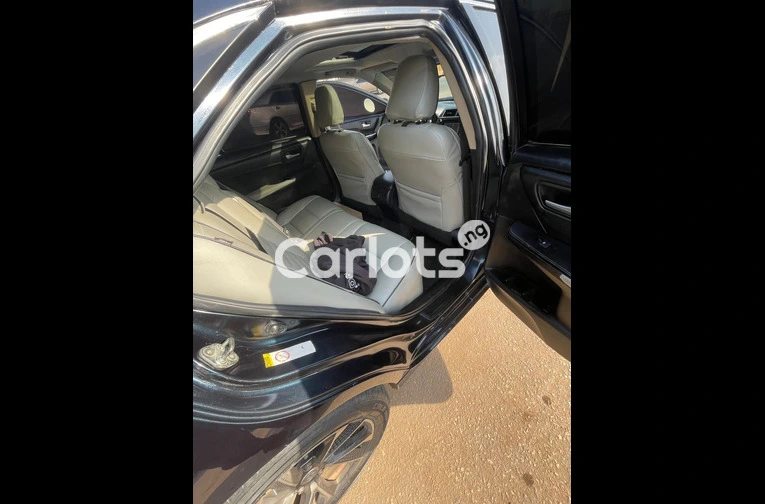 Foreign used Standard 2016 V6 Toyota Camry for sale in Abuja, FCT - photo 2 of 7