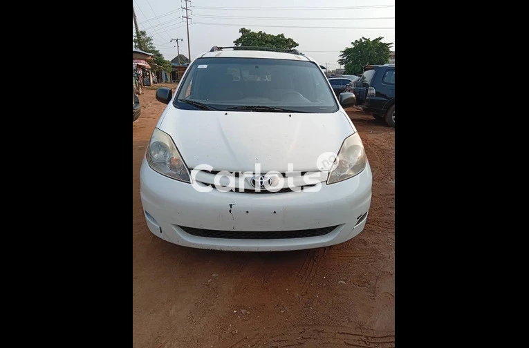 FOREIGN USED 2008 TOYOTA SIENNA LE FULL OPTION - 1/7