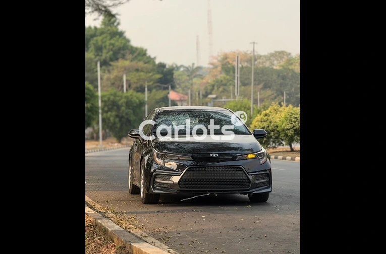 2021 Toyota Corolla SE - 2/7