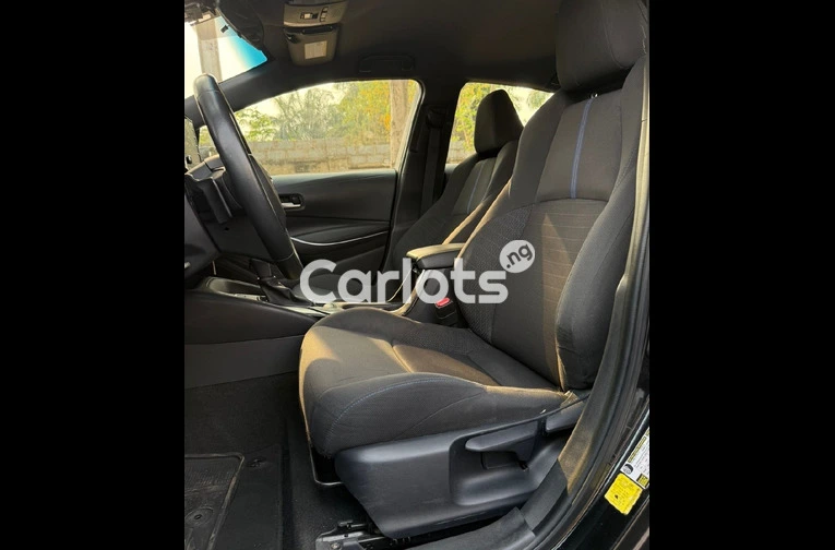 Foreign Used 2021 Toyota Corolla SE for sale in Asokoro, FCT - photo 6 of 7