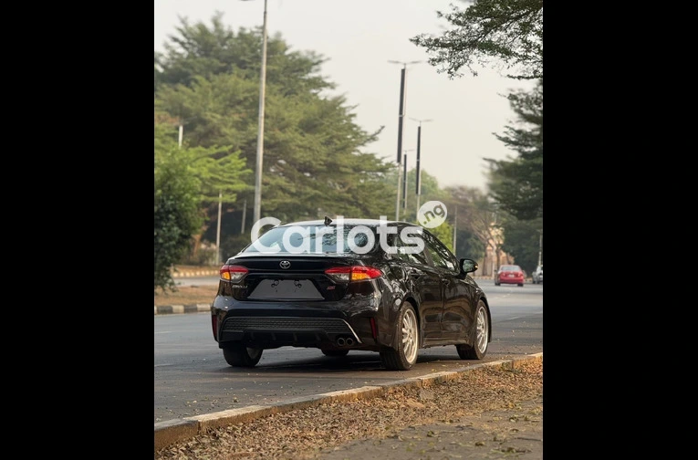 Foreign Used 2021 Toyota Corolla SE for sale in Asokoro, FCT - thumbnail 7