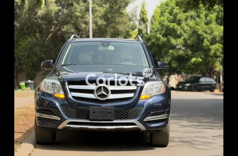 2015 Mercedes-Benz GLK 350 4MATIC SUV for sale in Abuja, FCT - photo 4 of 6