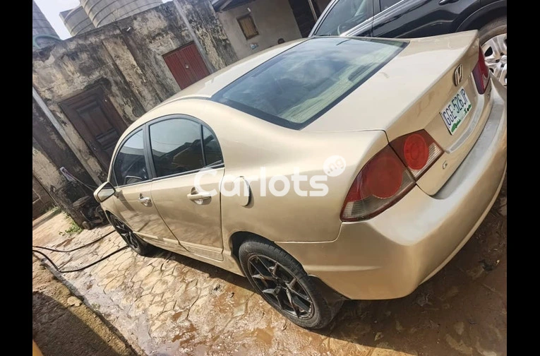 Nigerian Used UBER STANDARD 2008 HONDA CIVIC for sale in Ipaja, Lagos - photo 4 of 7