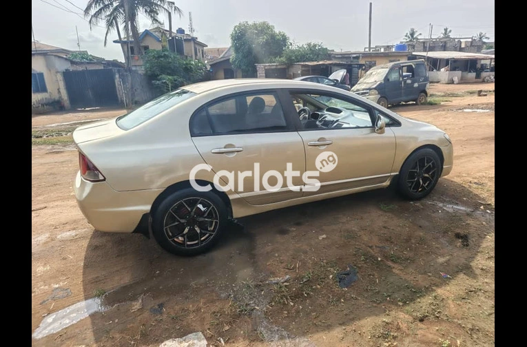 Nigerian Used UBER STANDARD 2008 HONDA CIVIC for sale in Ipaja, Lagos - thumbnail 5