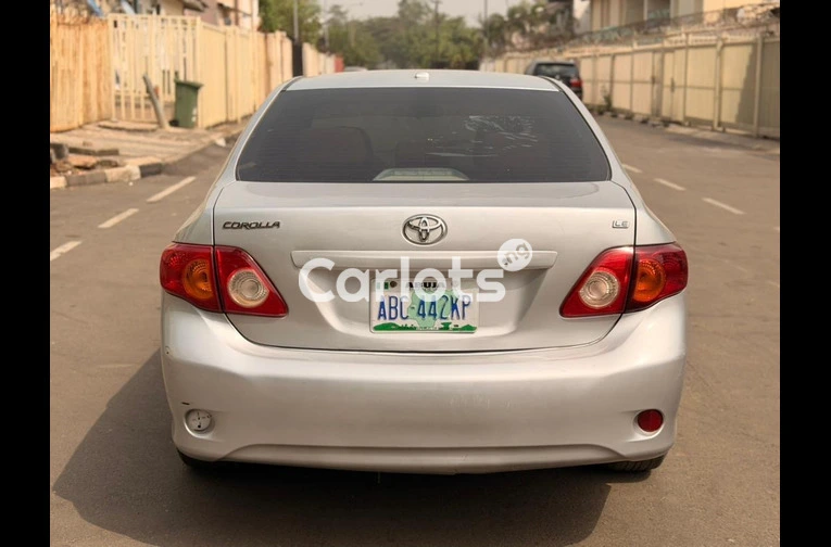 TOYOTA COROLLA 2010 - 6/7