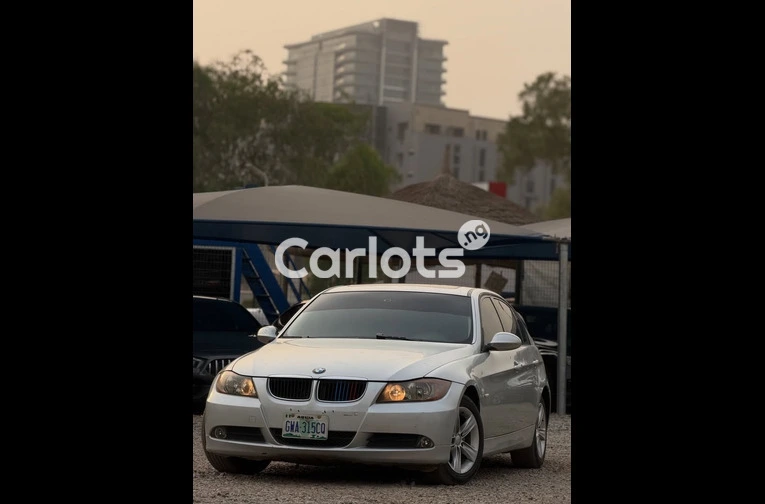 2008 BMW 232i