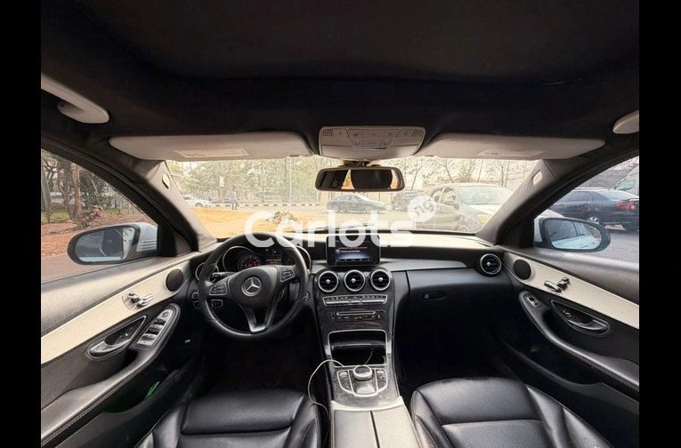 Nigerian Used 2017 MERCEDES BENZ C300 FULL OPTION for sale in Abuja, FCT - thumbnail 4