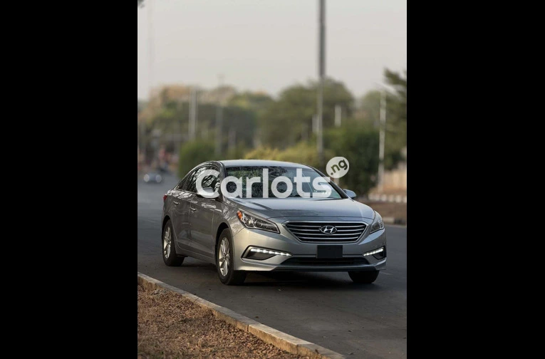 Foreign Used HYUNDAI SONATA 2015 for sale in Asokoro, FCT - thumbnail 3