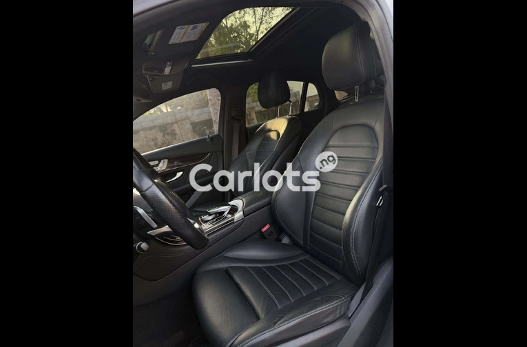 Clean 2019 MERCEDES-BENZ GLC43 AMG for sale in Asokoro, FCT - photo 5 of 7