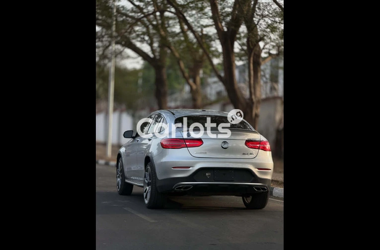 Clean 2019 MERCEDES-BENZ GLC43 AMG for sale in Asokoro, FCT - thumbnail 6