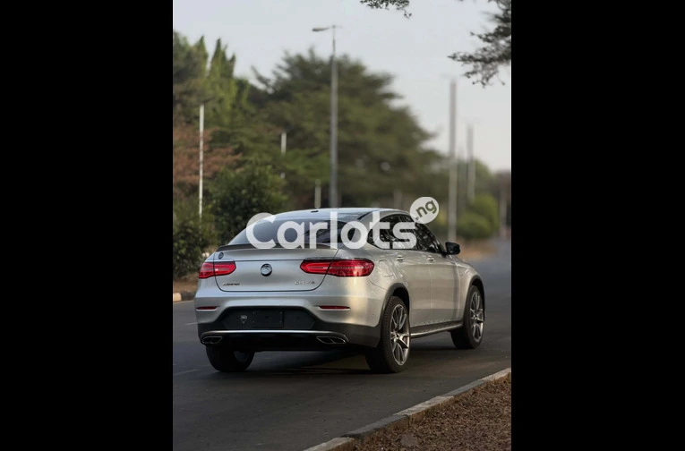 Clean 2019 MERCEDES-BENZ GLC43 AMG for sale in Asokoro, FCT - thumbnail 7
