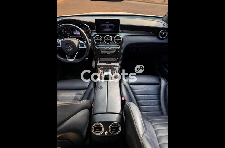FOREIGN USED 2019 MERCEDES BENZ GLC43 AMG COUPE for sale in Abuja, FCT - thumbnail 4