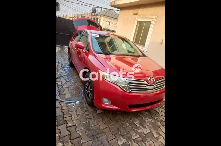 TOKUNBO 2011 TOYOTA VENZA AWD V6(ACCIDENT FREE) - 1/7