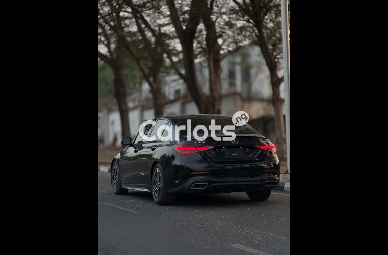 Foreign Used 2022 Mercedes-Benz C300 for sale in Asokoro, FCT - photo 6 of 7