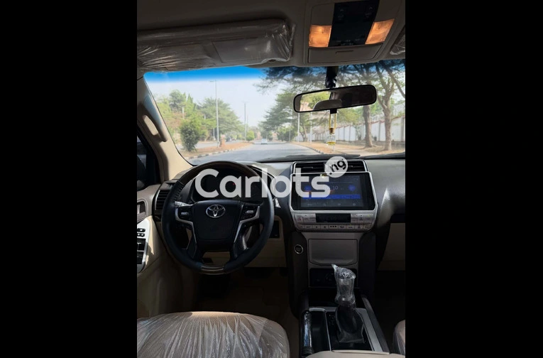 FOREIGN USED 2018 TOYOTA LAND CRUISER PRADO - 3/7