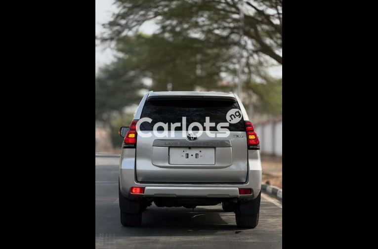 FOREIGN USED 2018 TOYOTA LAND CRUISER PRADO - 6/7